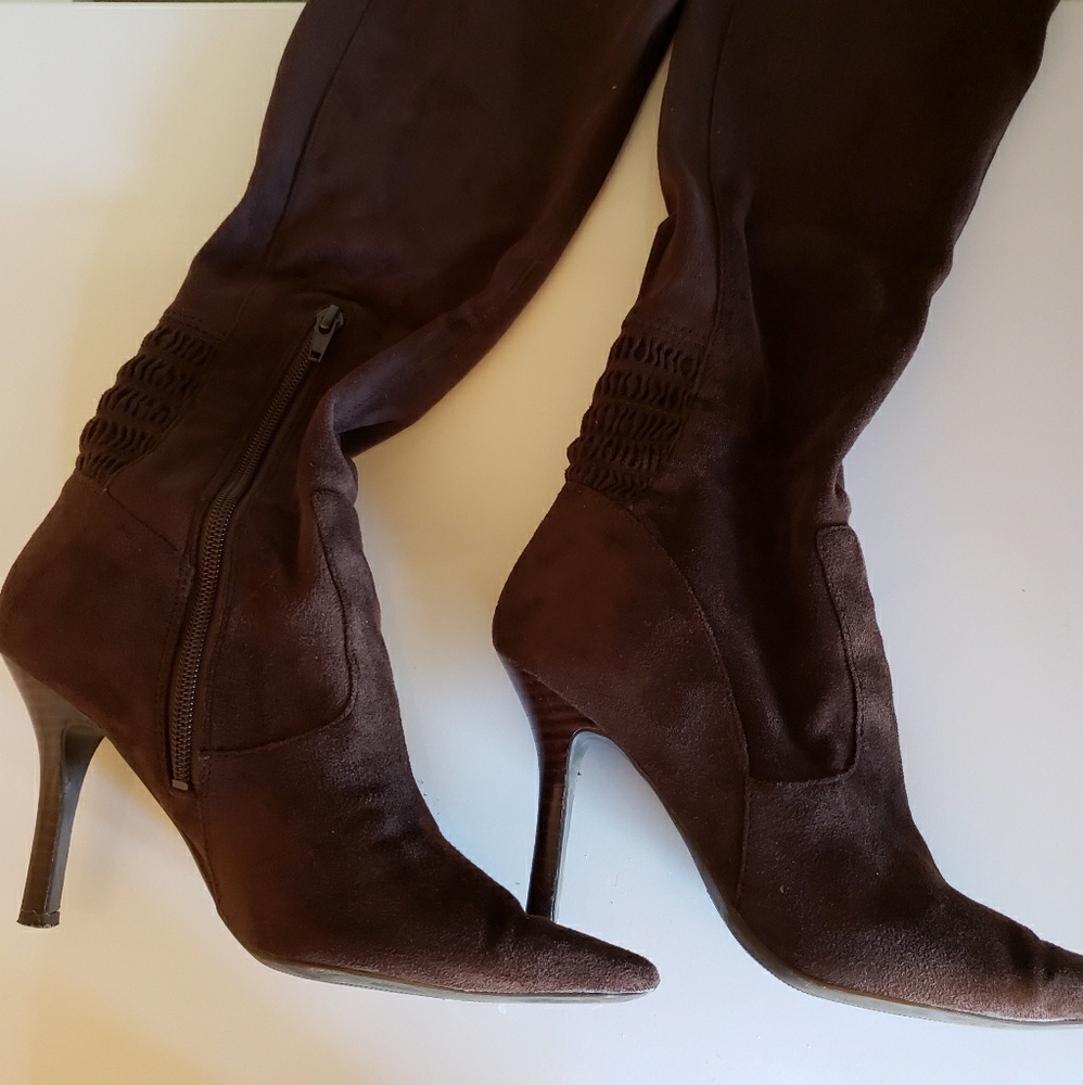 Nine West Pointed Toe Mid-Calf Heel Boot